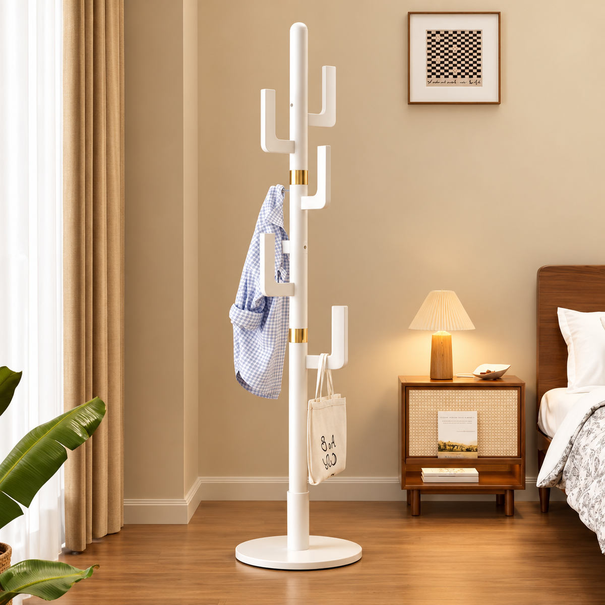 Porte-manteau cactus sur effet bois au design naturel